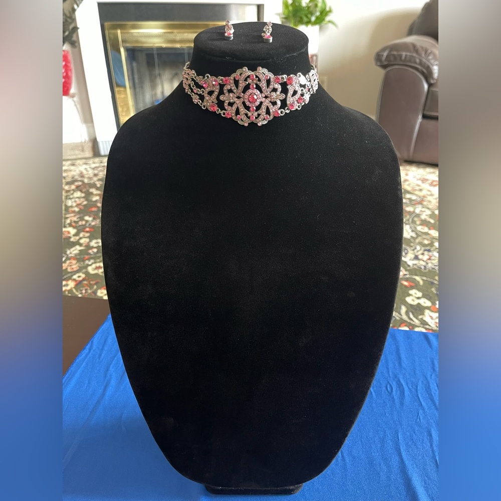 Pink and silver choker necklace set - Picture 2 of 5